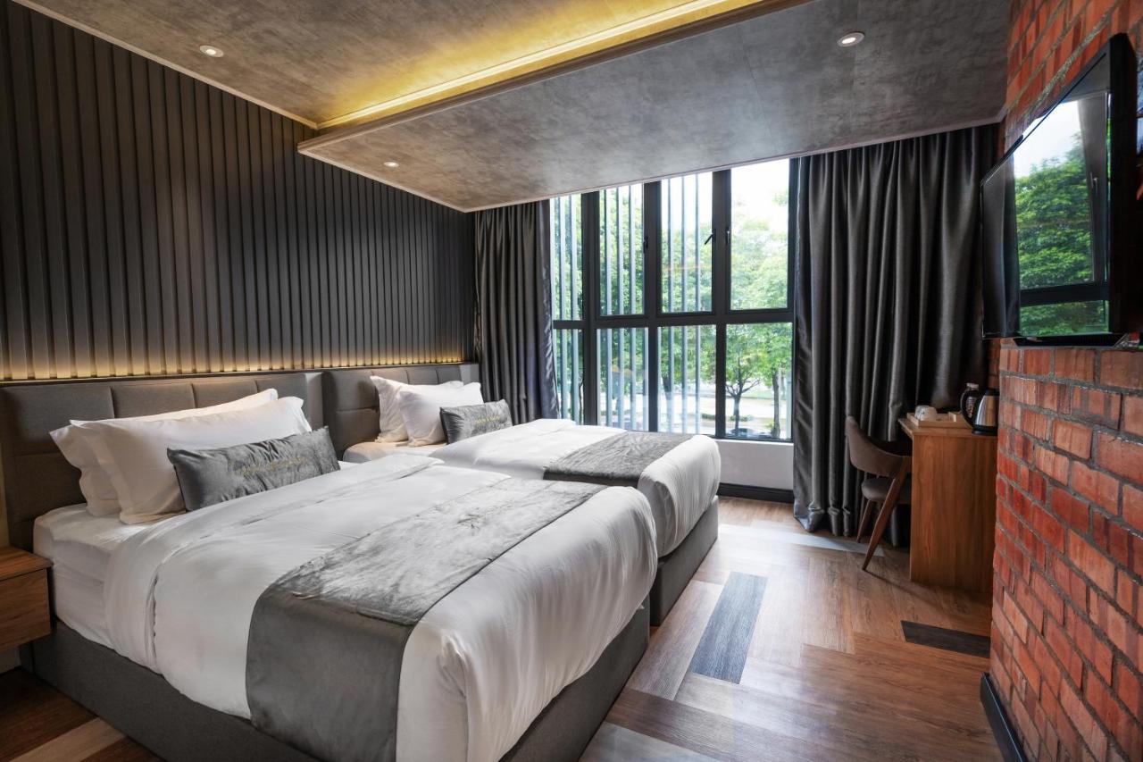 A&R Urban Hotel Kuala Lumpur Extérieur photo