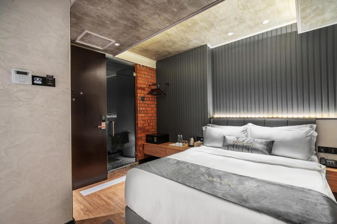 A&R Urban Hotel Kuala Lumpur Extérieur photo